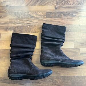 Dark Brown Suede Slouch Boots. Brand: Naturalizer. Womens size 11.